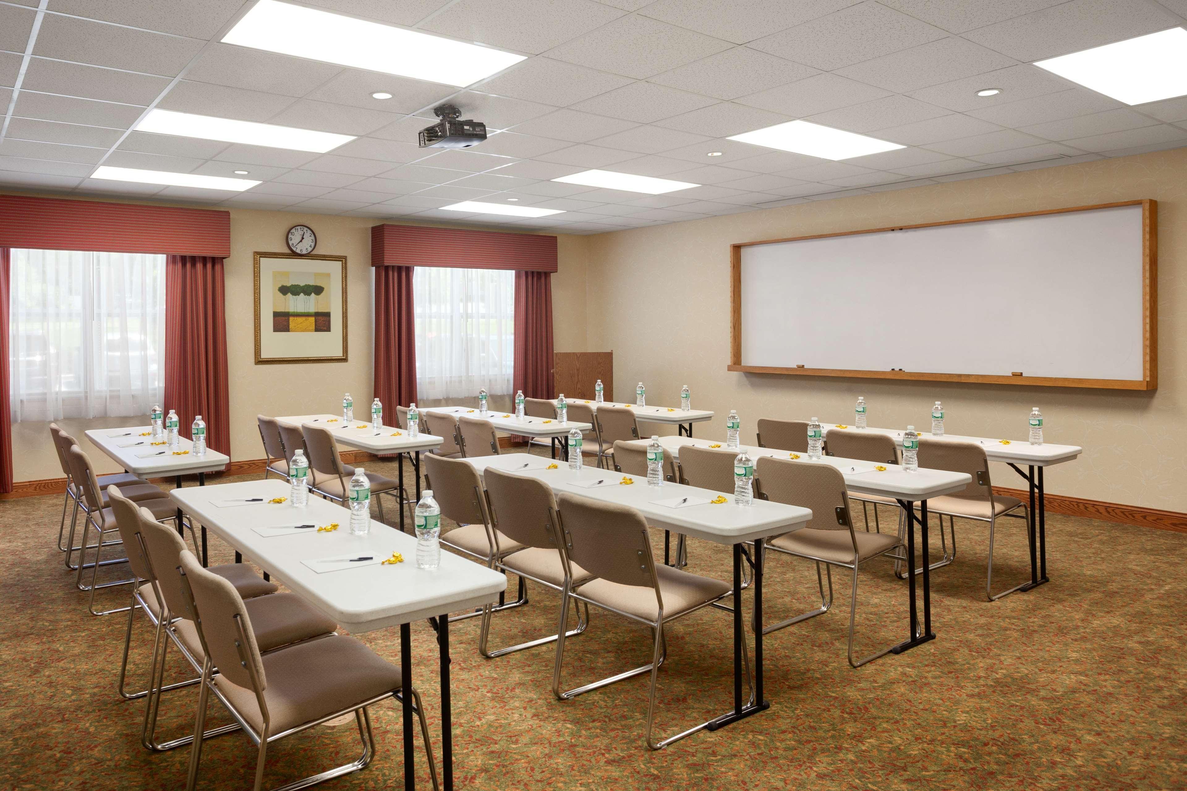 Country Inn & Suites By Radisson, Ithaca, Ny Exteriér fotografie